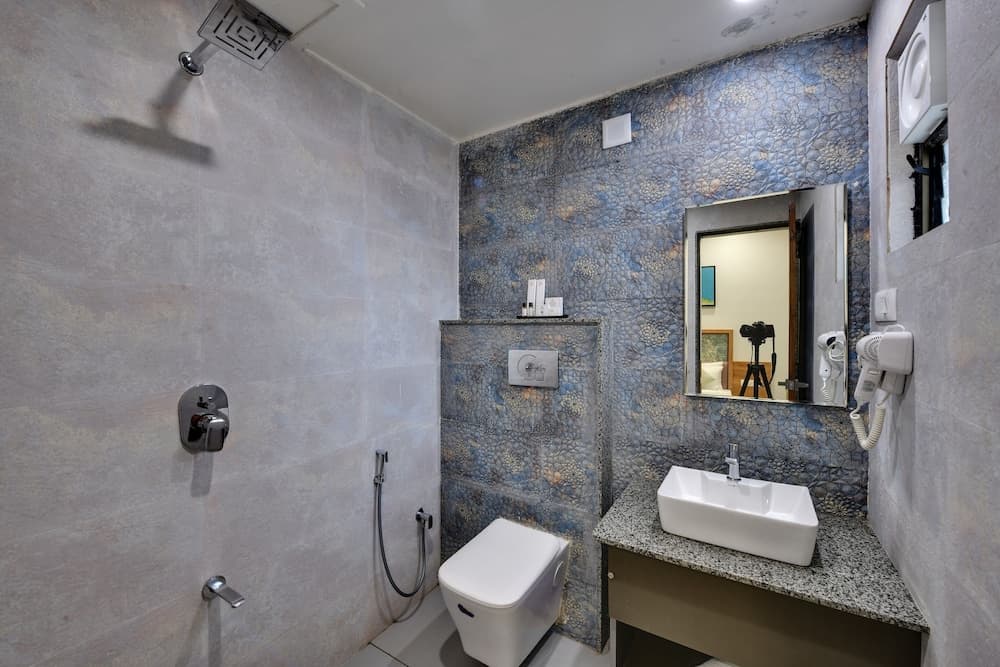 Hotel Radhika