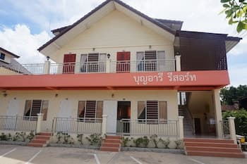 Boonaree Resort