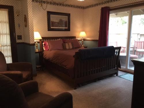 Eaglenest Bed And Breakfast