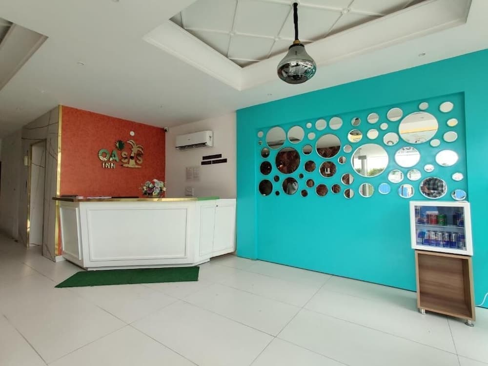 Oasis Inn