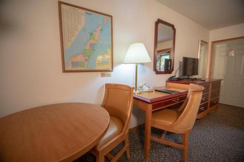 Coachlite Inn