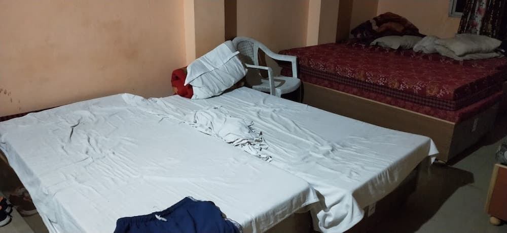 Hotel Thakur Ji