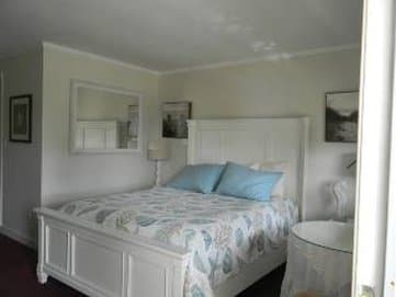 Seascape Inn