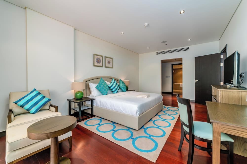 Luxe Getaways Royal Amwaj Palm Jumeirah Resort Apartment Holiday Home