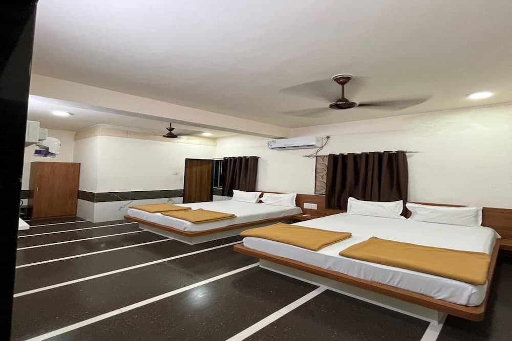 Mahalaxmi Hotel