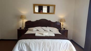 St Bernards Peak Mountain Lodge