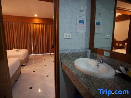 Hack Patong Beach Hotel