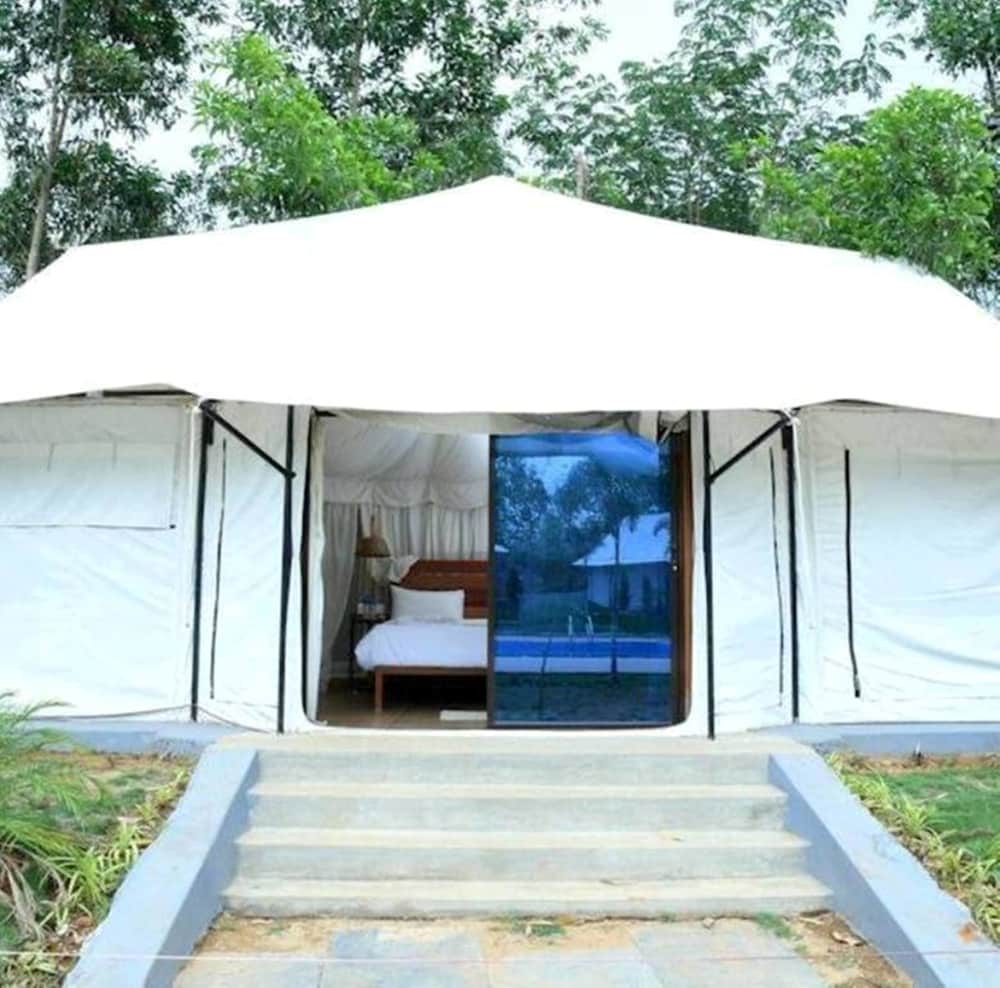 Regenta Resort Century
