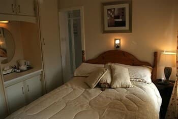 Woodview Lodge Bed & Breakfast