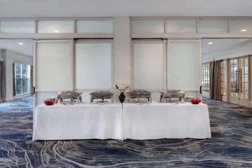 DoubleTree Suites by Hilton Hotel Mt. Laurel
