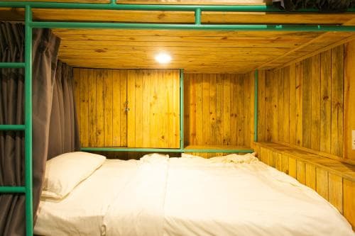D-Green Hostel