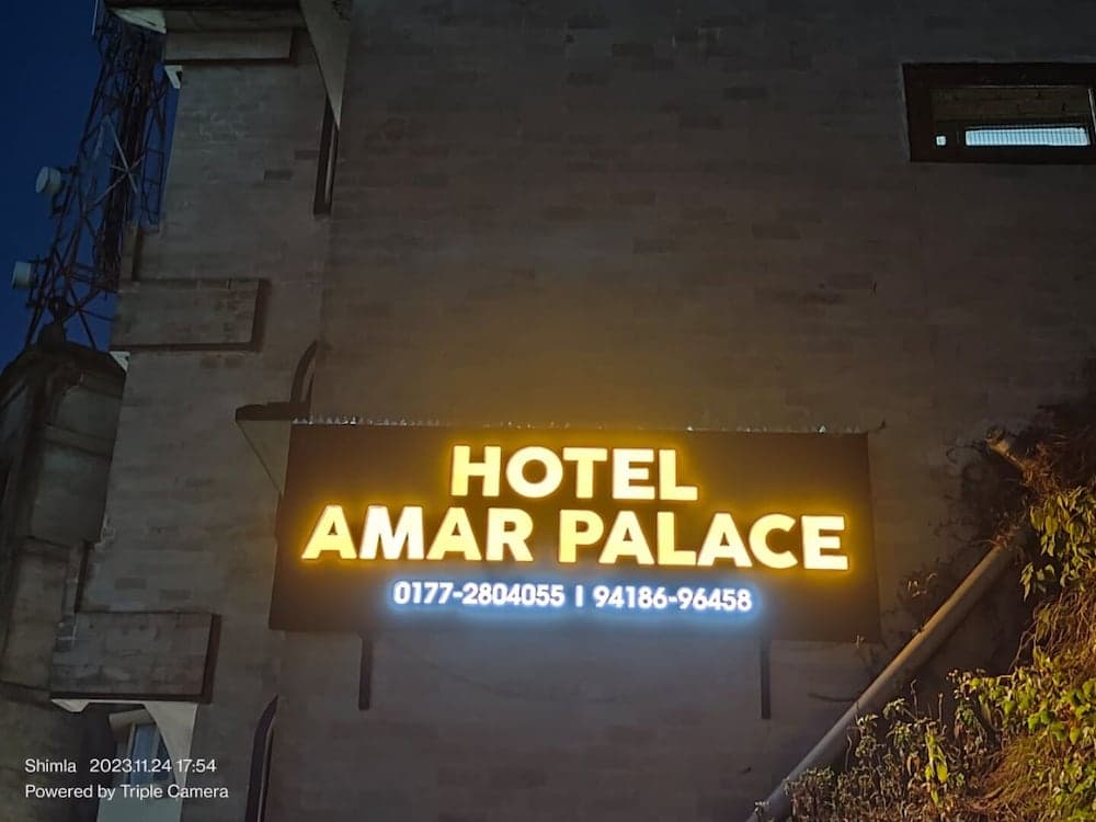 Hotel Amar Palace