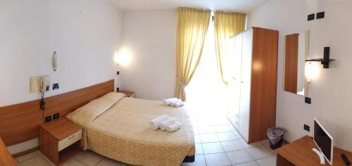 La Pace Hotel