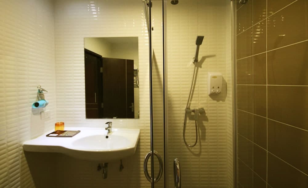 Silver Sand Suites