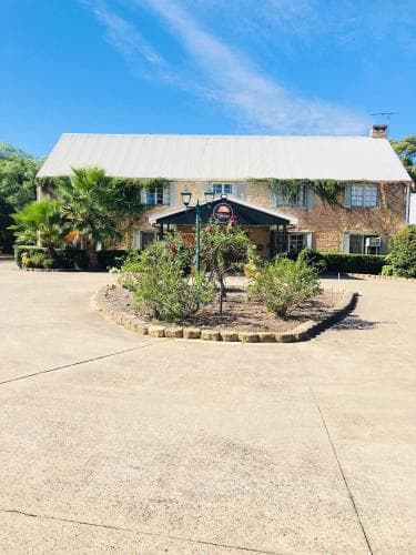 Campbelltown Colonial Motor Inn