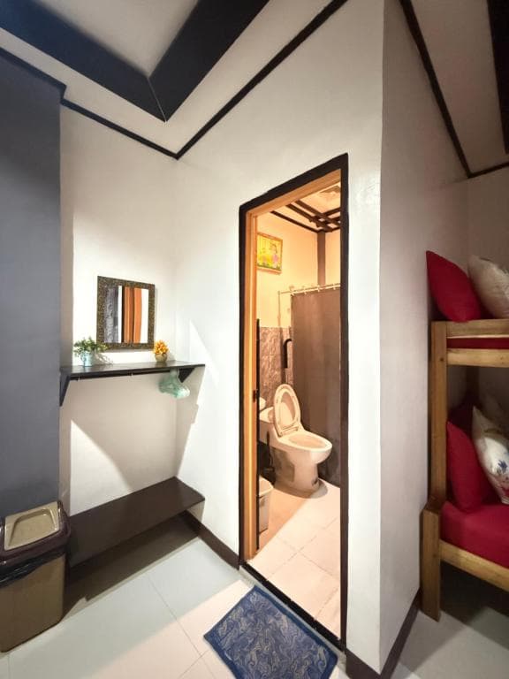Lolo Bob's Bed And Breakfast