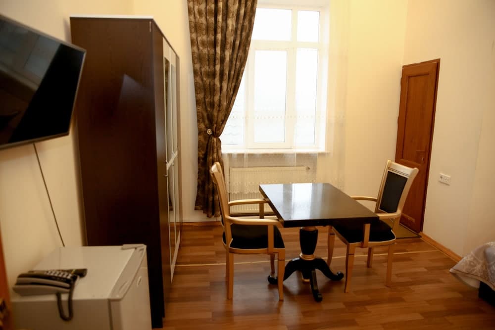 Badamdar Hostel