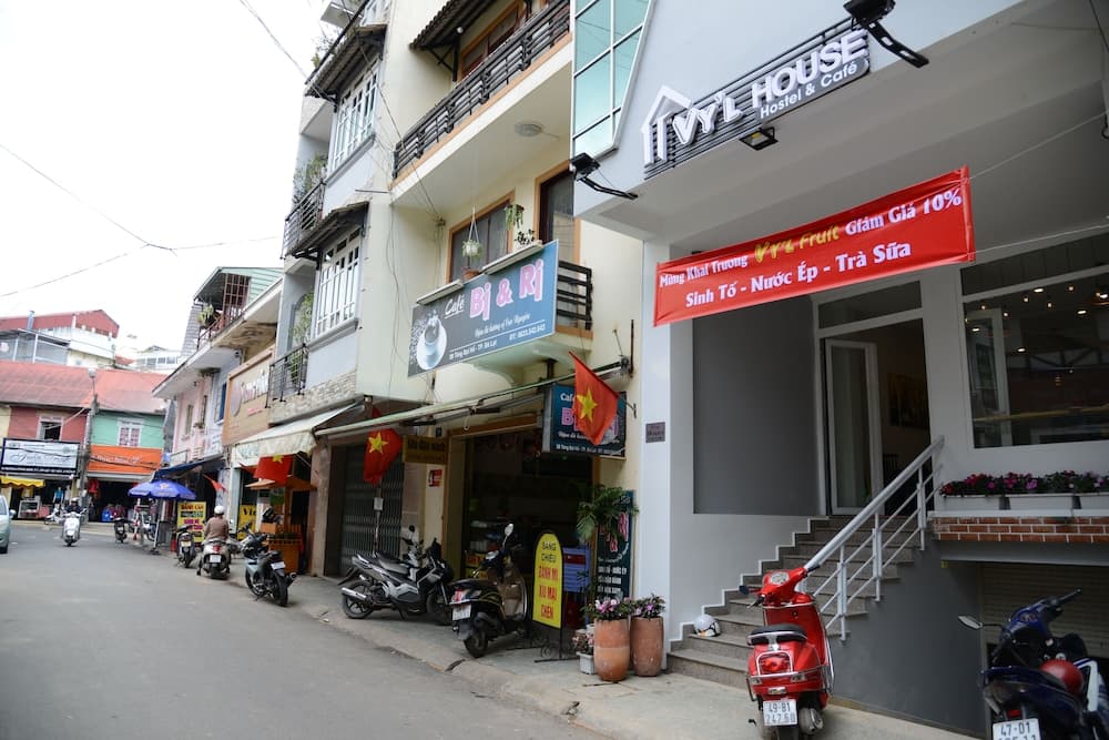 Vyl House