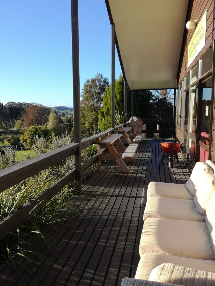 YHA Waitomo Juno Hall Backpackers