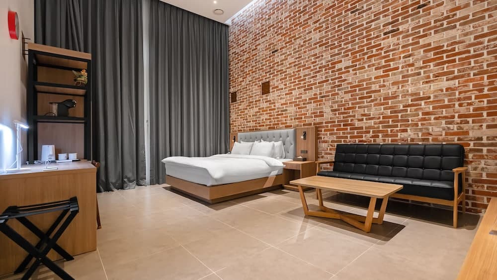Hotel T Point