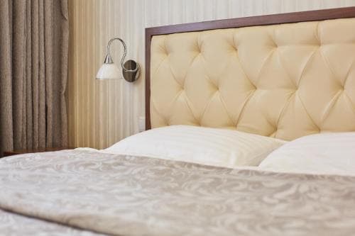 Three Crowns Hotel