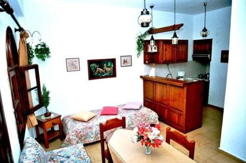 Eleni Apartments
