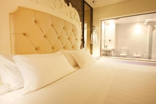 Silk Motel