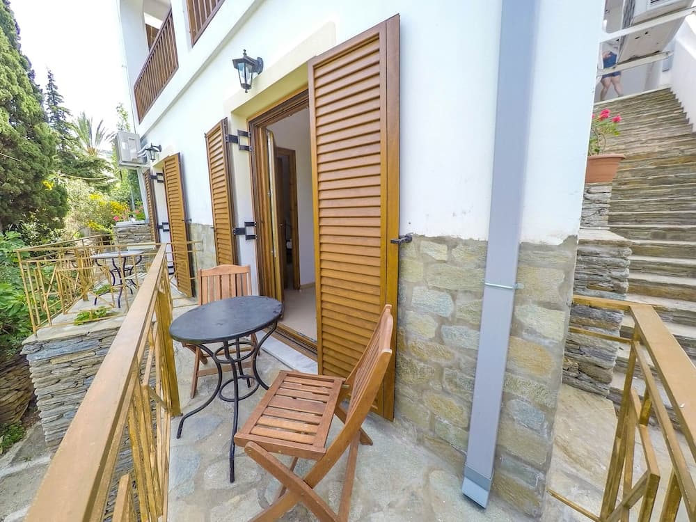 Amorani Studios