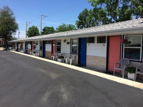 Twi Lite Motel