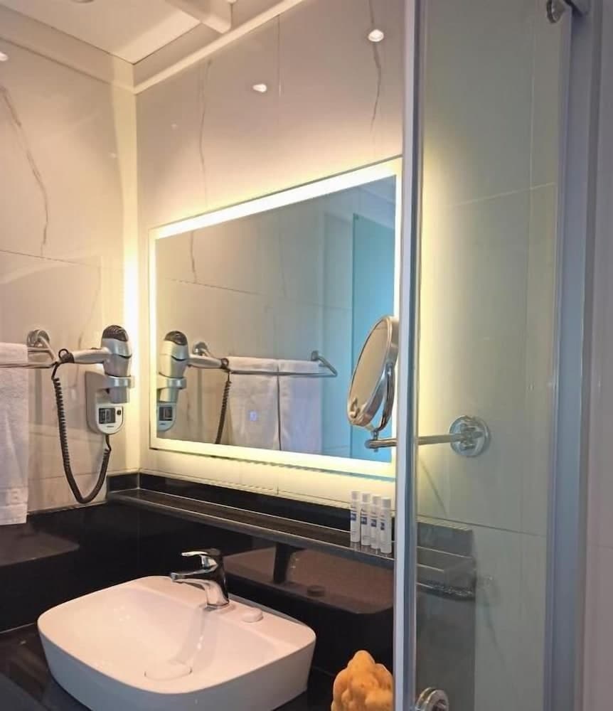 Palladium Hotel