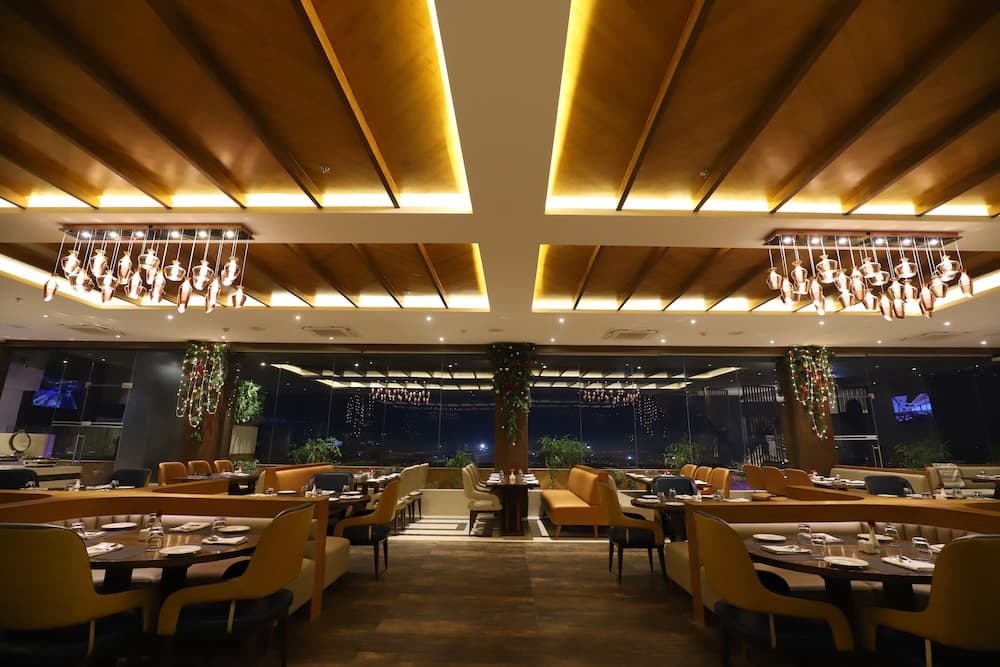 The Pristine Hotel Kanpur