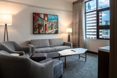 Hotel 43