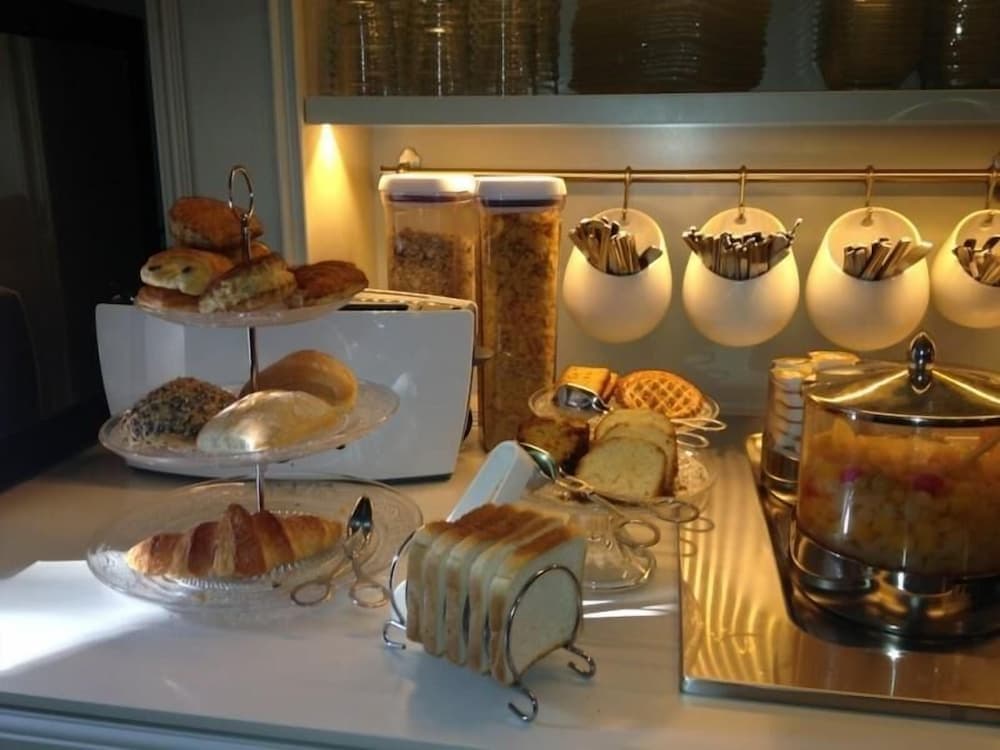 Le Dauphin Hotel