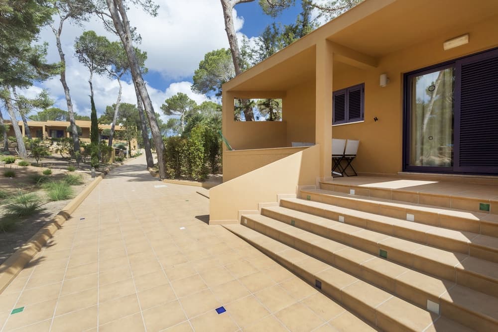 Apartamentos Ses Eufabietes