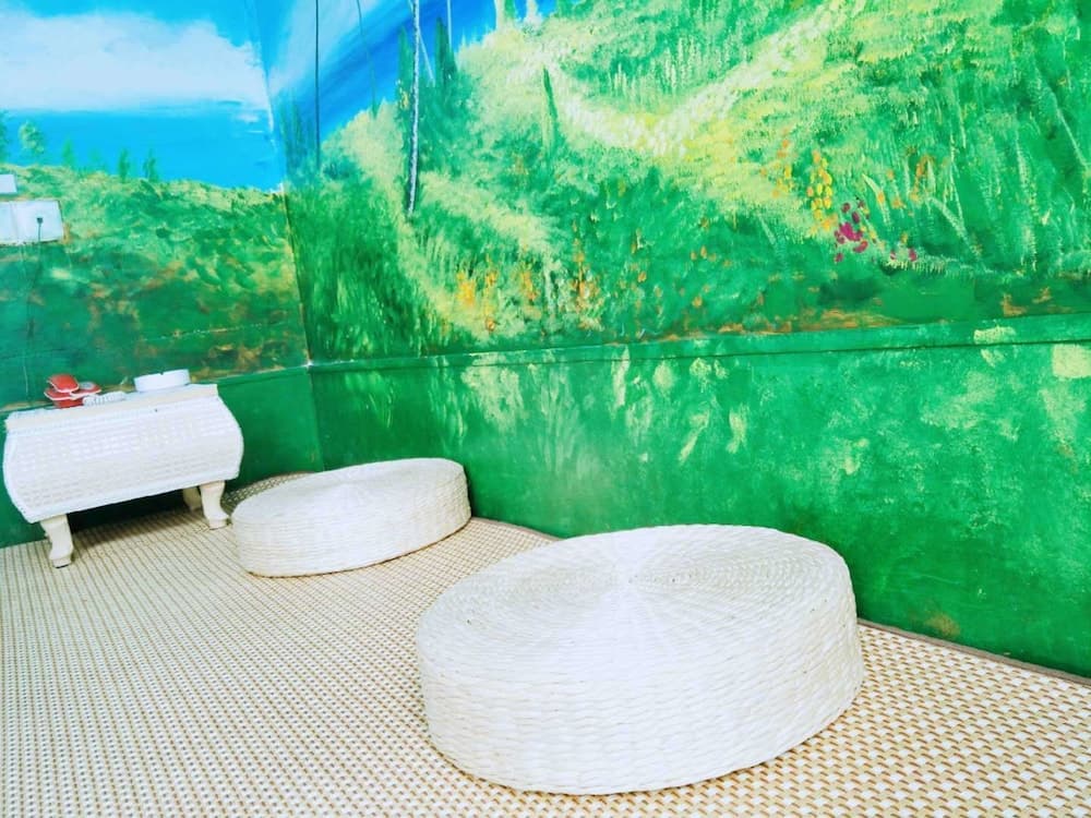 Longfeng Hotel