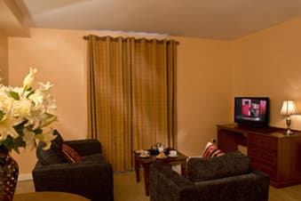 Dillons Hotel