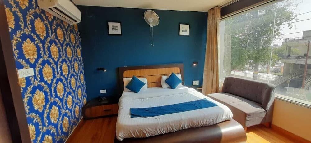 Aalishan Residency