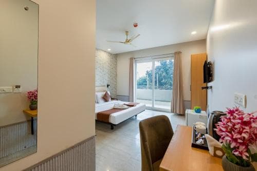 Aadat Residency