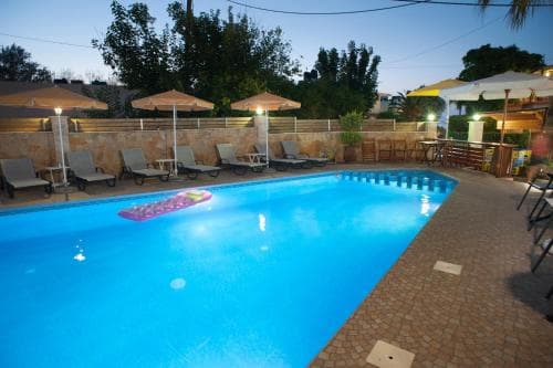 Nikolas Suites