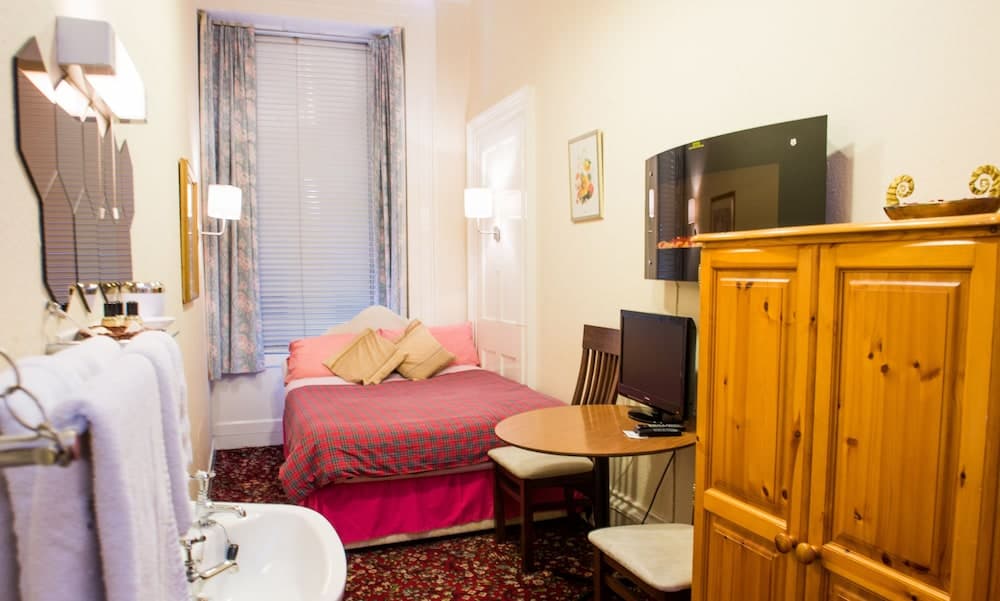 Lyncliff Hotel