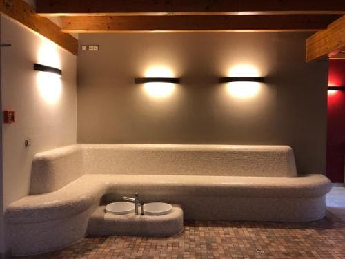Matchpoint Hotel