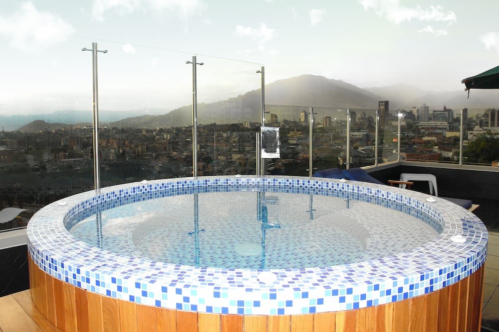 Top Deck Hotel