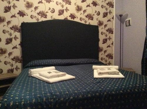Ares Rooms