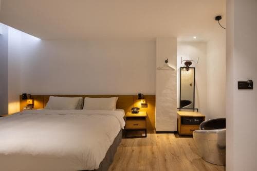 BlueSky Hotel