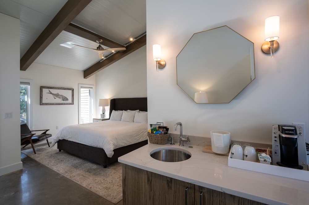 The Hampton Maid