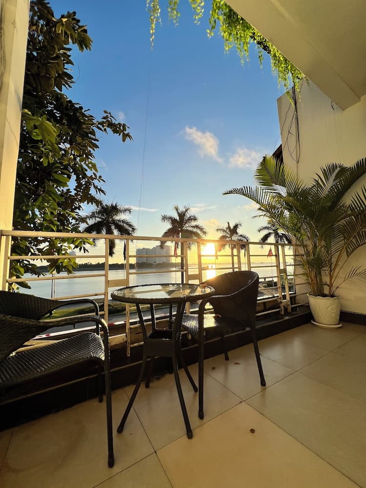 Jaya Inn
