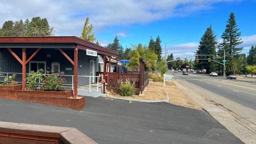 Pine Cone Motel