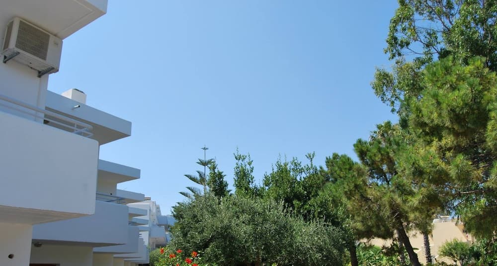 Blue Nest Hotel