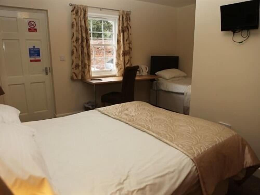 The Downe Arms