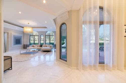 Maison Privee - Private Pool & Beach Access Villa with Cinematic Vws